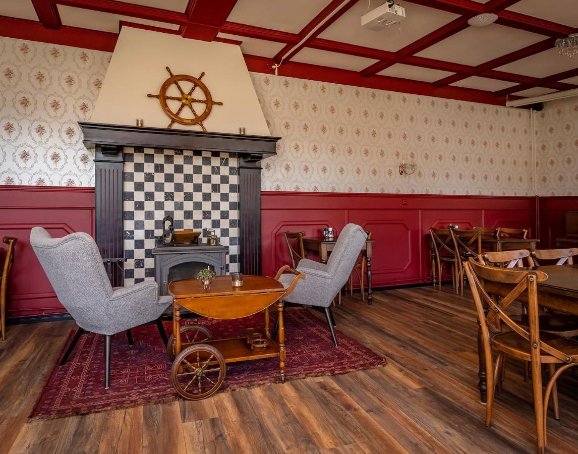 Hotel 'T Gemeentehuis Bedum Екстер'єр фото